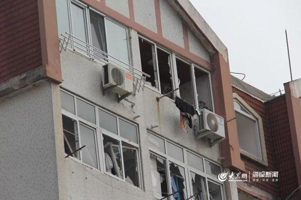 突發(fā)！青島一居民樓發(fā)生爆燃！已造1人死亡，7人受傷！3公里外有震感…
