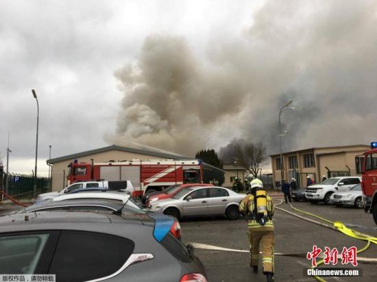  當?shù)貢r間12月12日，奧地利鮑姆加騰一座大型天然氣站發(fā)生爆炸，數(shù)人受傷。